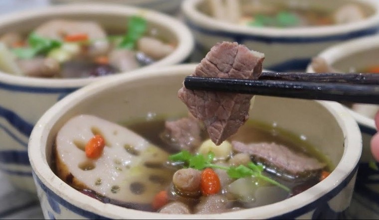 Cách làm món bò tiềm thuốc bắc bổ dưỡng cho gia đình