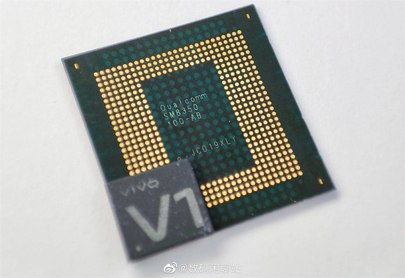 Chip Vivo V1 quá nhỏ gọn khi so với Snapdragon 888