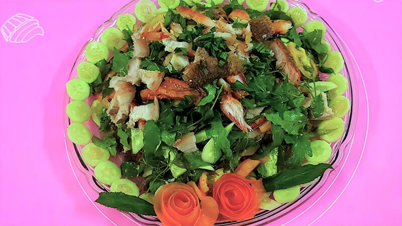 How to make delicious dried snakehead fish salad with Western taste
