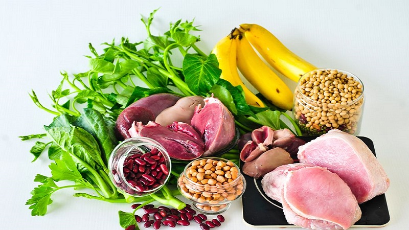 Thực phẩm giàu vitamin B6 bao gồm cá, thịt gà, đậu phụ, thịt lợn, thịt bò, khoai lang, chuối, khoai tây, bơ - Ảnh: livescience