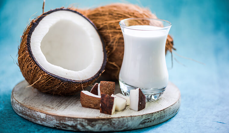 Coconut milk (sữa dừa) là gì? Cách phân biệt và bảo quản coconut milk