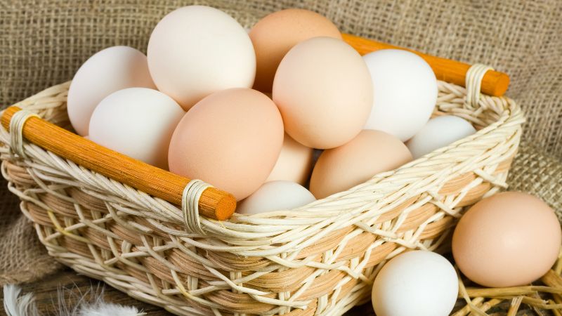 Một quả trứng lớn chiếm khoảng 5% DV (giá trị dinh dưỡng hàng ngày)