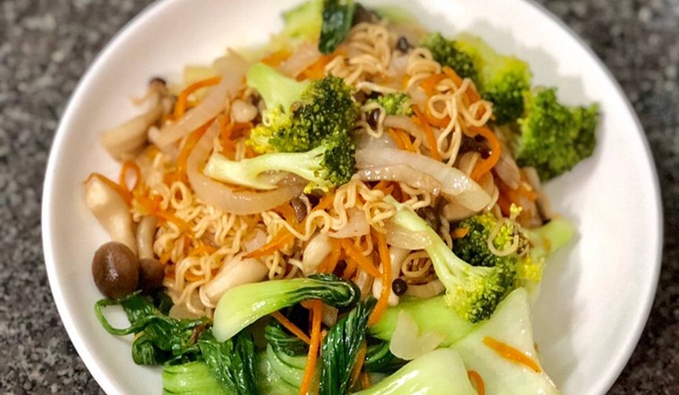 Cách làm mì xào rau củ đơn giản, thơm ngon cho bữa sáng