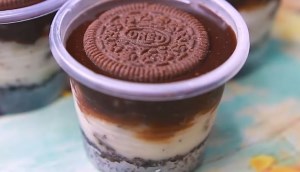 Cách làm pudding oreo 3 tầng thơm béo mát lạnh cực ngon