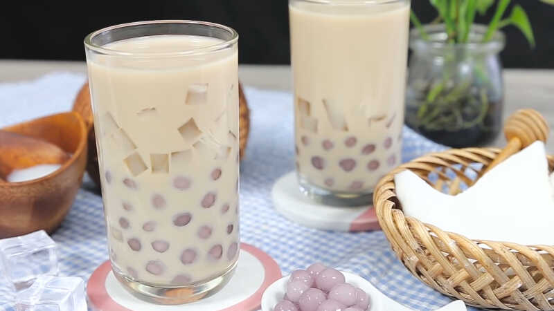 Instructions on how to make super delicious new coconut jelly pearl milk tea