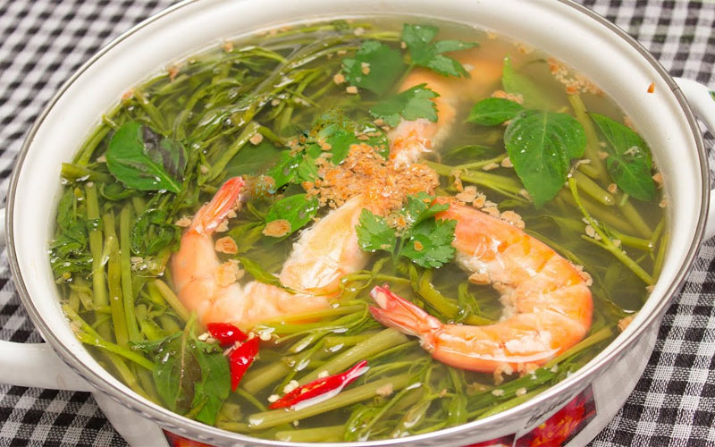 Canh chua rau muống nấu tôm