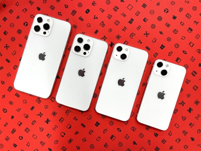 iPhone 13