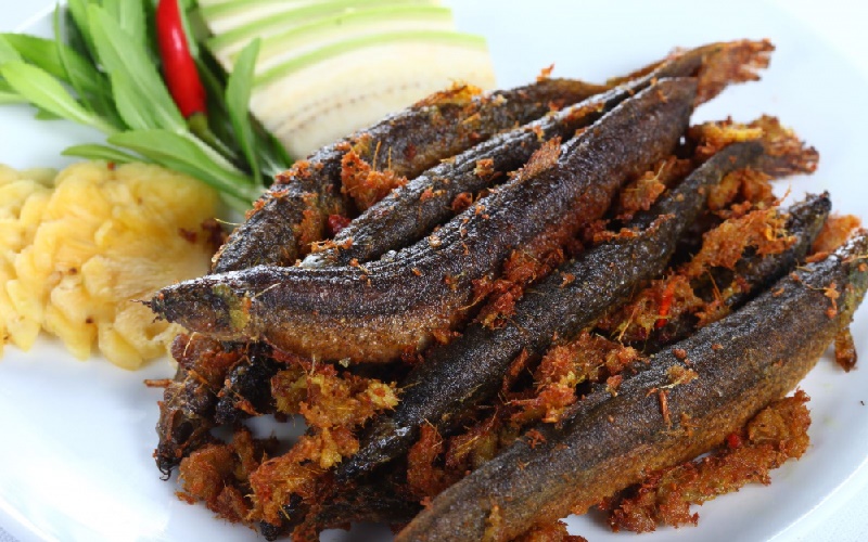 How to make delicious, strange and delicious fried fish with galangal and lemongrass, everyone will love it