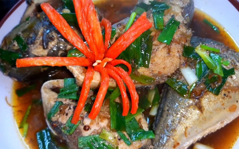 Cá cam kho nước dừa thơm ngon hấp dẫn
