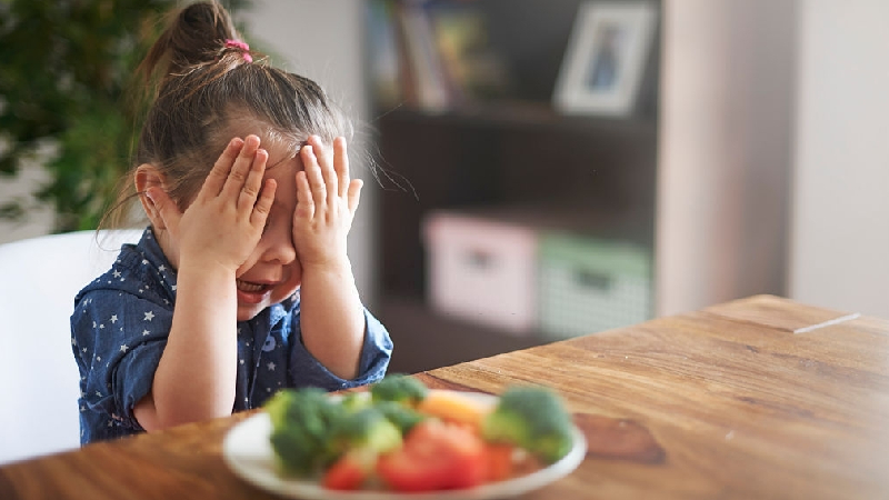 Chán ăn là một trong những dấu hiệu thiếu kẽm ở trẻ