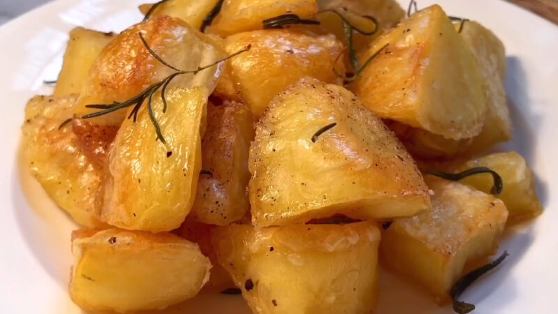 How to make delicious European baked potatoes