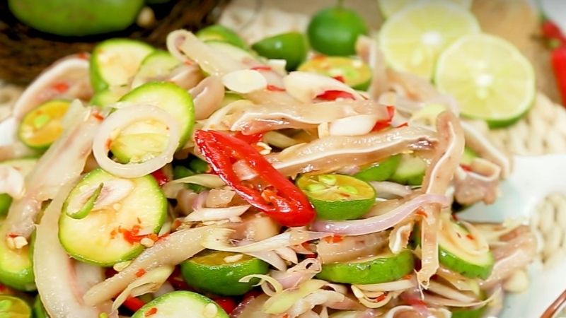 How to make pig ears mixed with mango toad with Thai sauce makes me crave for it
