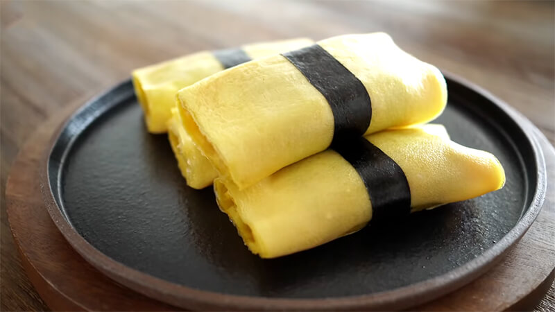 How to make delicious egg sushi at home