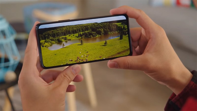 Xiaomi CC11 Pro có màn hình đẹp, sắc nét đi kèm với tần số quét 90 Hz Xiaomi CC11 Pro có màn hình đẹp, sắc nét đi kèm với tần số quét 90 Hz