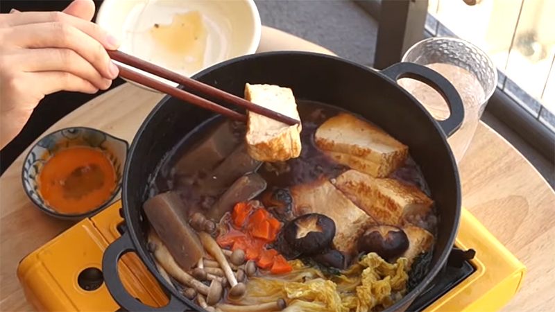 Lẩu sukiyaki cực kỳ thanh mát, thơm ngon