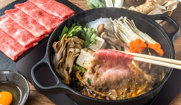 Lẩu sukiyaki là gì? Tìm hiểu cách nấu lẩu sukiyaki Nhật Bản