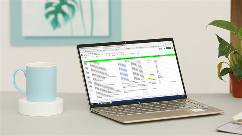 Laptop HP Envy 13 ba1030TU i7 1165G7 Laptop HP Envy 13 ba1030TU i7 1165G7