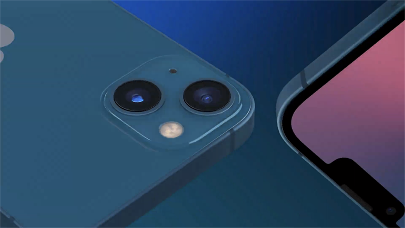 iPhone 13 và iPhone 12 Pro Max đều có thiết kế nguyên khối, góc cạnh