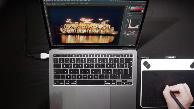 Học đồ họa nên mua MacBook nào