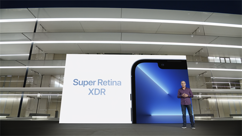 Công nghệ Super Retina XDR của màn hình iPhone 13 Pro Max sẽ cho chất lượng hiển thị tuyệt vời. Nguồn: Apple.