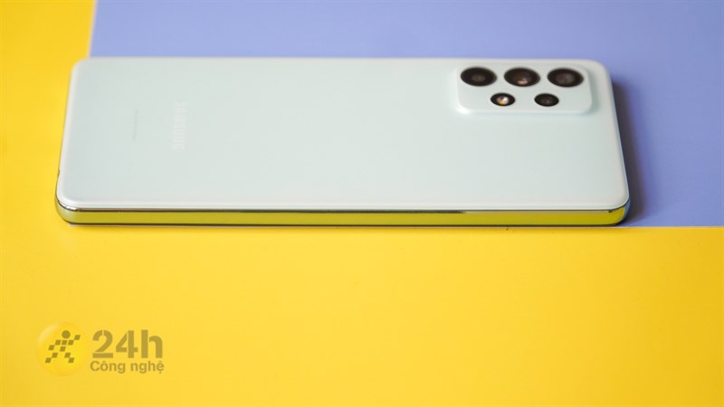Cạnh trái của Galaxy A52s 5G. Cạnh trái của Galaxy A52s 5G.