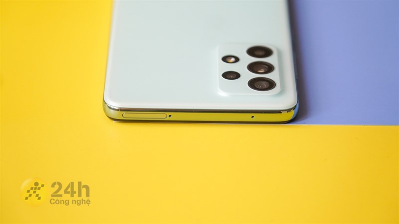 Cạnh trên của Galaxy A52s 5G. Cạnh trên của Galaxy A52s 5G.