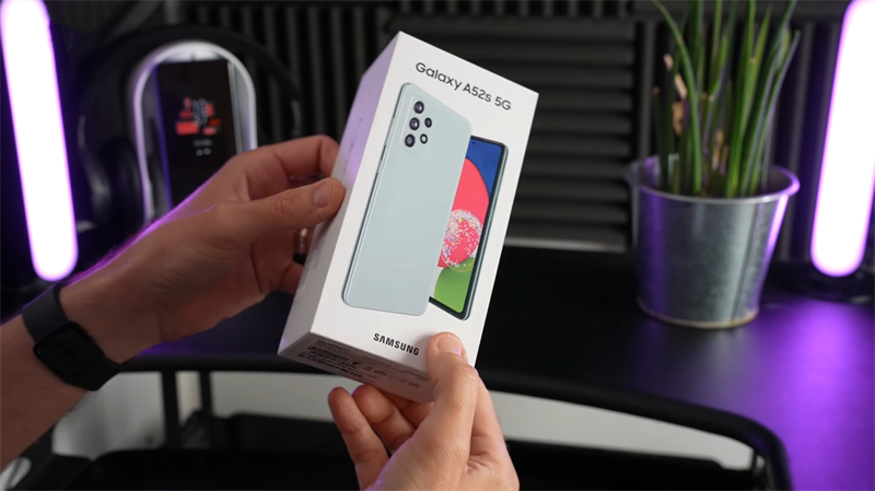 Trên tay Galaxy A52s 5G