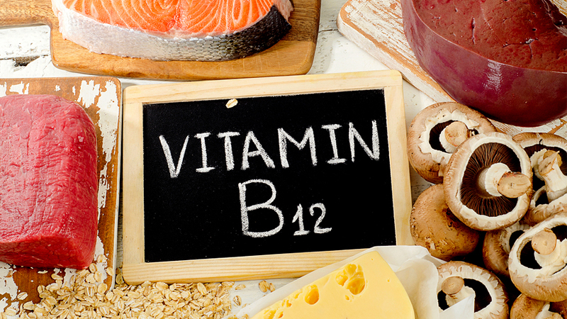 Vitamin B12 là gì? Tác dụng, cách dùng, tác dụng phụ, thực phẩm giàu vitamin B12