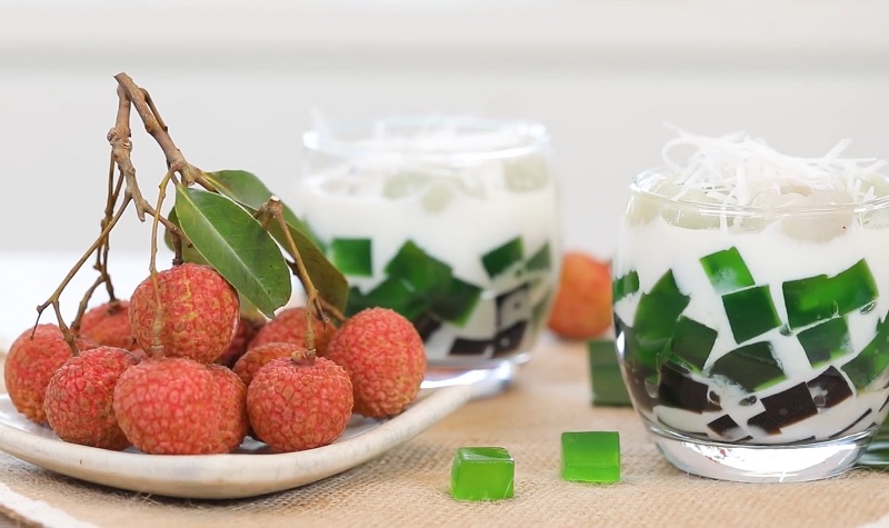 Learn how to make simple cool sticky rice jelly at home