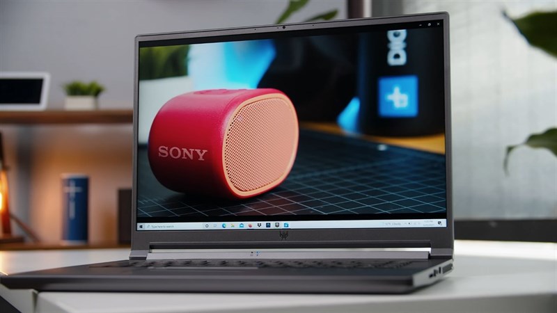 Pin của Acer Predator Triton 500 SE cho thời lượng sử dụng hơn 4 tiếng. Nguồn: Digital Trends. Pin của Acer Predator Triton 500 SE cho thời lượng sử dụng hơn 4 tiếng. Nguồn: Digital Trends.