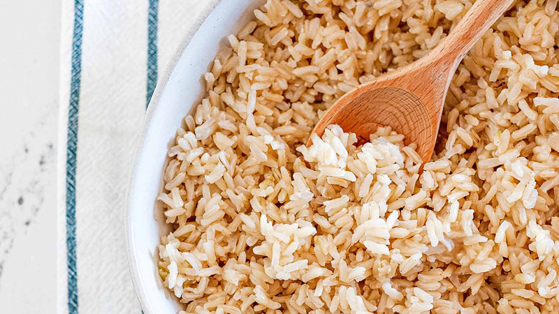 Gạo lứt là thực phẩm chứa vitamin B1