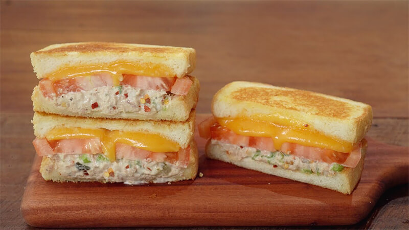 Hướng dẫn làm bánh mì sandwich cá ngừ phô mai cho bữa ăn sáng đầy dinh dưỡng