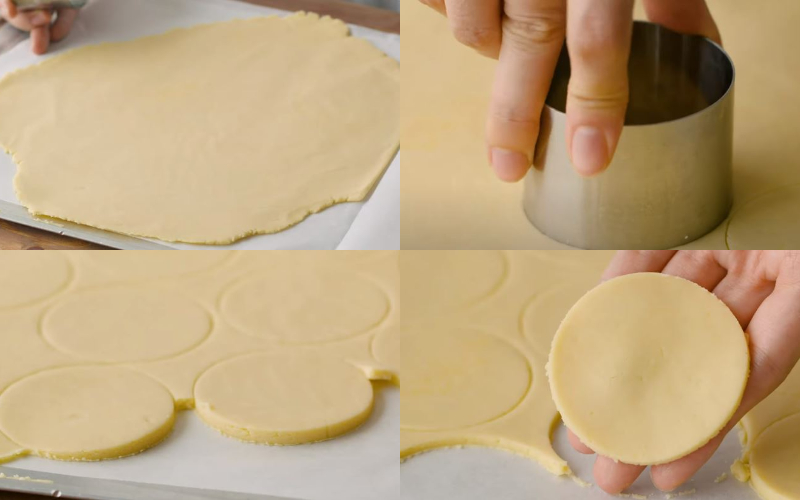 Dùng khuôn tròn có đường kính là 7cm để cắt tấm bột ra từng miếng bánh