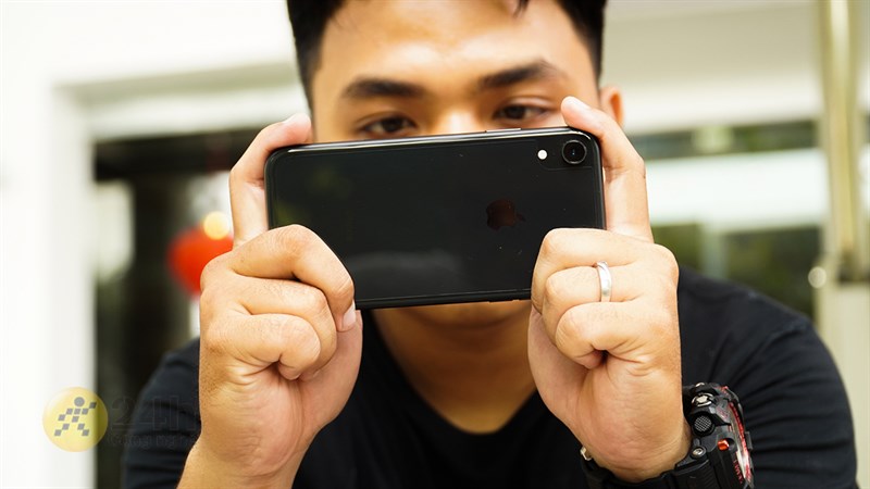 Trải qua nhiều phiên bản phần mềm khác nhau, iPhone XR vẫn mang lại hiệu năng vô cùng mạnh mẽ Trải qua nhiều phiên bản phần mềm khác nhau, iPhone XR vẫn mang lại hiệu năng vô cùng mạnh mẽ