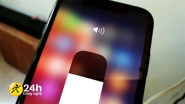 iPhone tự động giảm nhỏ âm lượng nhạc chuông khi nào?
