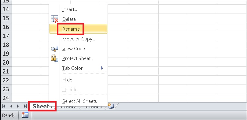 Click chuột phải vào tab sheet rồi nhấn Rename Sheet.