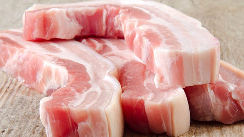 Ăn nhiều thịt mỡ có thể dẫn đến các vấn đề về tim mạch
