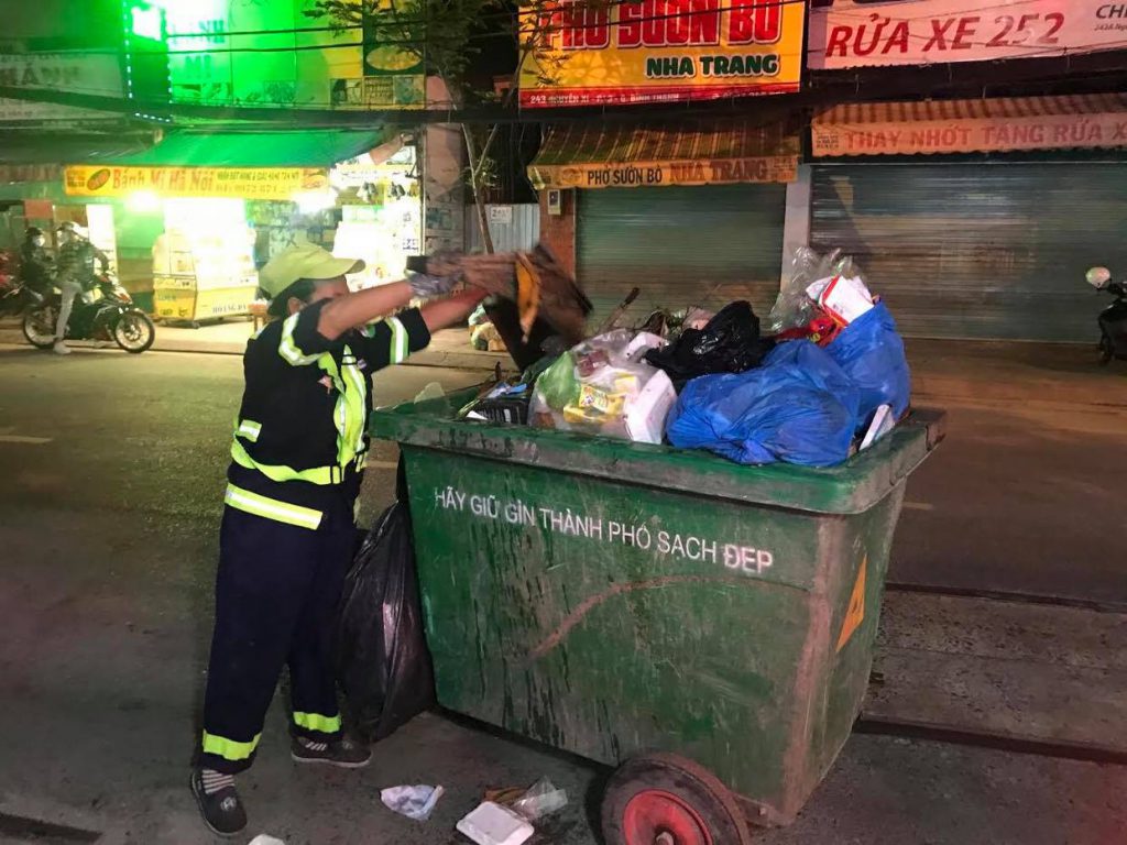 Environmental sanitation workers and private waste collectors