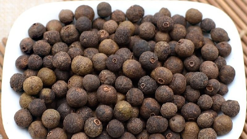What is Jamaican Pepper? Uses of Jamaican pepper