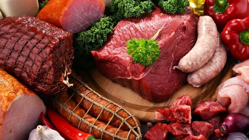 Để tăng hấp thu sắt từ thực vật bạn có thể ăn chúng cùng các loại thịt, gia cầm và hải sản.