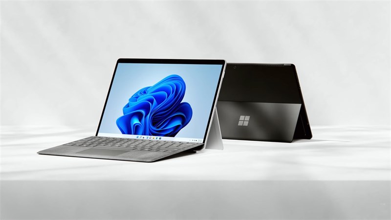 Surface Pro 8 là một mẫu tablet 2 trong 1 đáng mua. Nguồn: Microsoft.