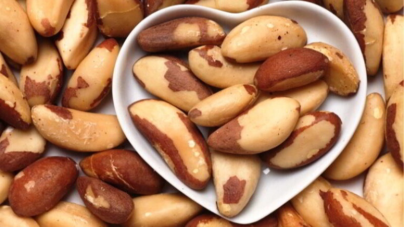 Hạt Brazil nuts có thể ăn trực tiếp hoặc rang lên như rang bơ, rang muối