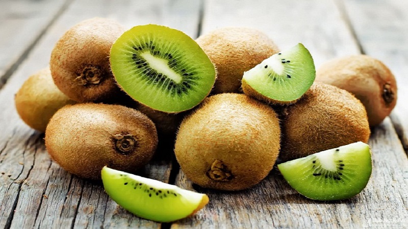 Trong 100 gram kiwi có chứa 40 mcg vitamin K.
