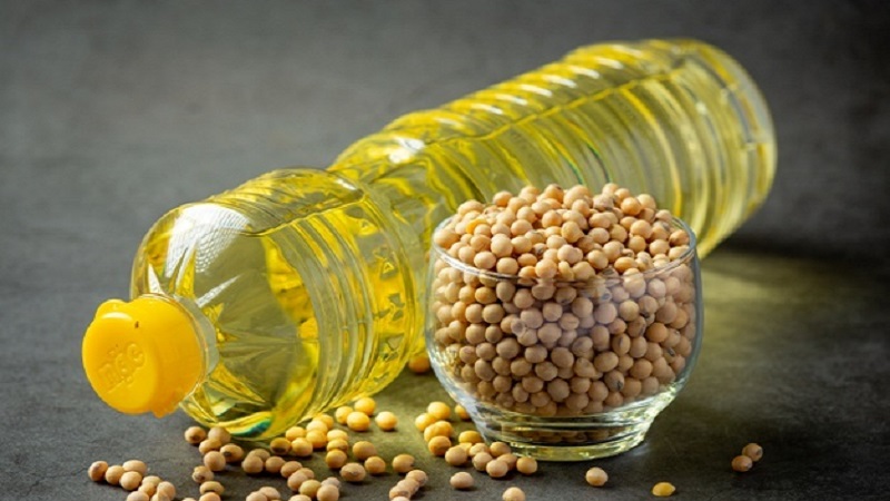 Trong 100 gram dầu đậu nành có chứa 184 mcg vitamin K.