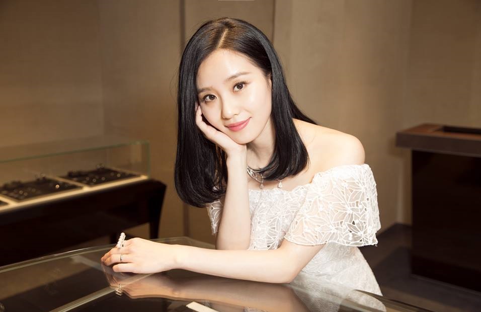 Top 15 diễn viên nữ Trung Quốc xinh đẹp và nổi tiếng nhất năm 2021