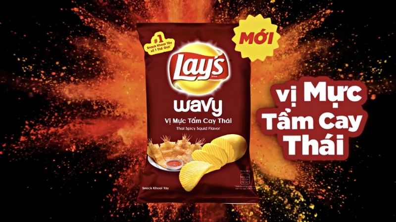 Snack khoai tây vị mực tẩm cay Thái Lay's Wavy