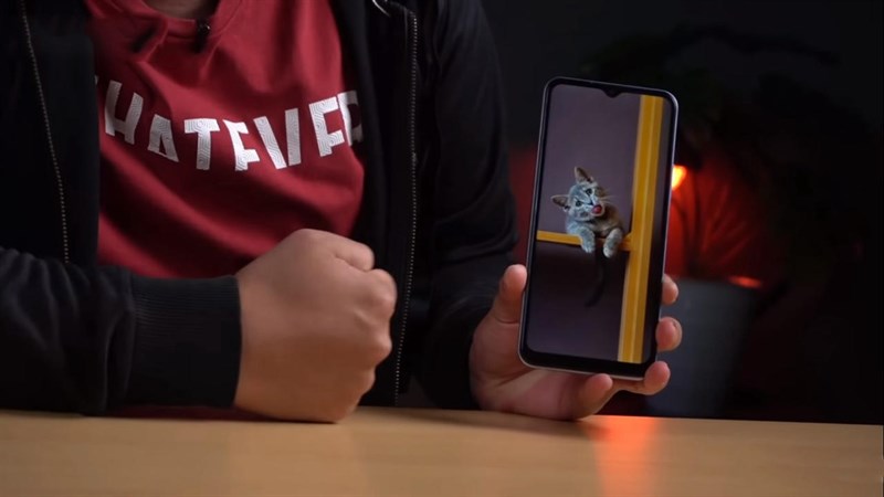 Vivo Y21s - món hời đáng mua trong tầm giá dưới 6 triệu với ngoại hình thời thượng, camera 50MP, màn hình lớn và viên pin trâu Vivo Y21s - món hời đáng mua trong tầm giá dưới 6 triệu với ngoại hình thời thượng, camera 50MP, màn hình lớn và viên pin trâu