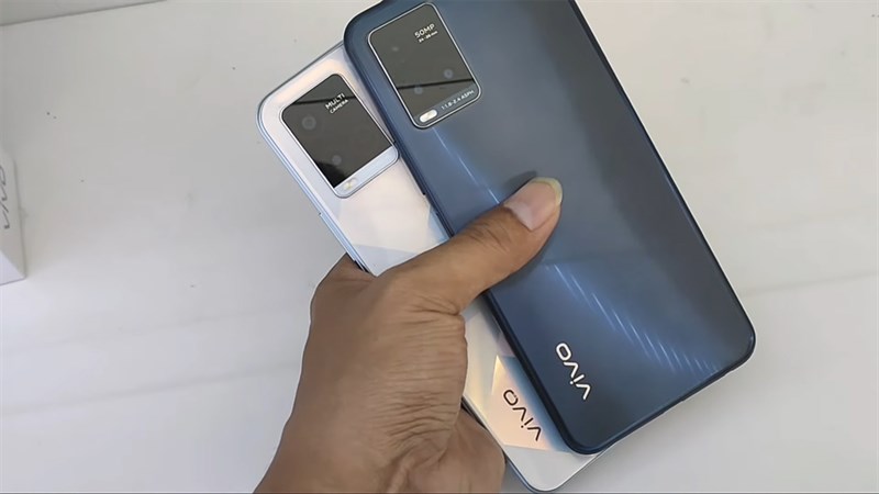 Chênh nhau 1 triệu đồng, Vivo Y21 và Vivo Y21s có điểm gì khác nhau? Nên chọn mua máy nào là phù hợp với tiêu chí ngon bổ rẻ Chênh nhau 1 triệu đồng, Vivo Y21 và Vivo Y21s có điểm gì khác nhau? Nên chọn mua máy nào là phù hợp với tiêu chí ngon bổ rẻ