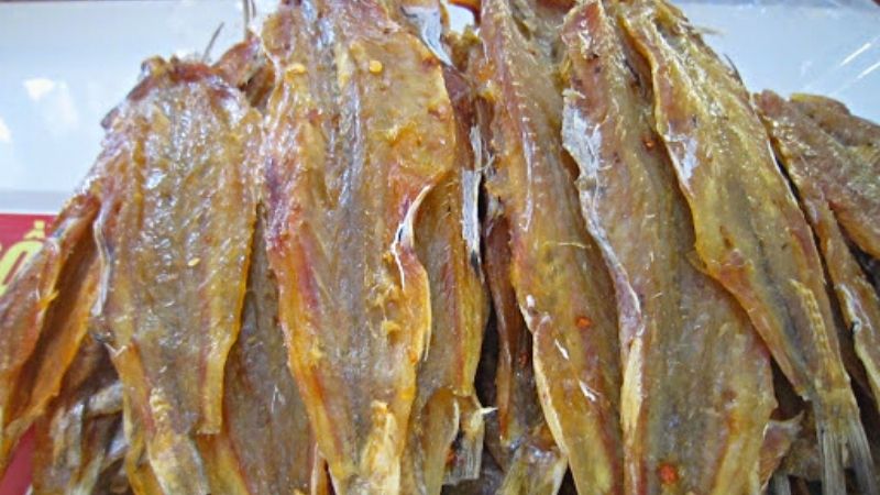 How to dry delicious termite fish simple at home