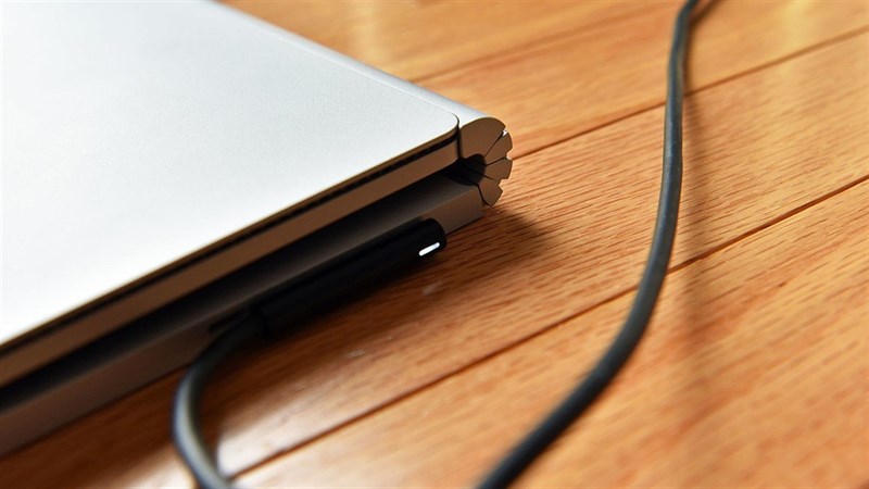 cắm sạc laptop liên tục có tốn điện không cắm sạc laptop liên tục có tốn điện không